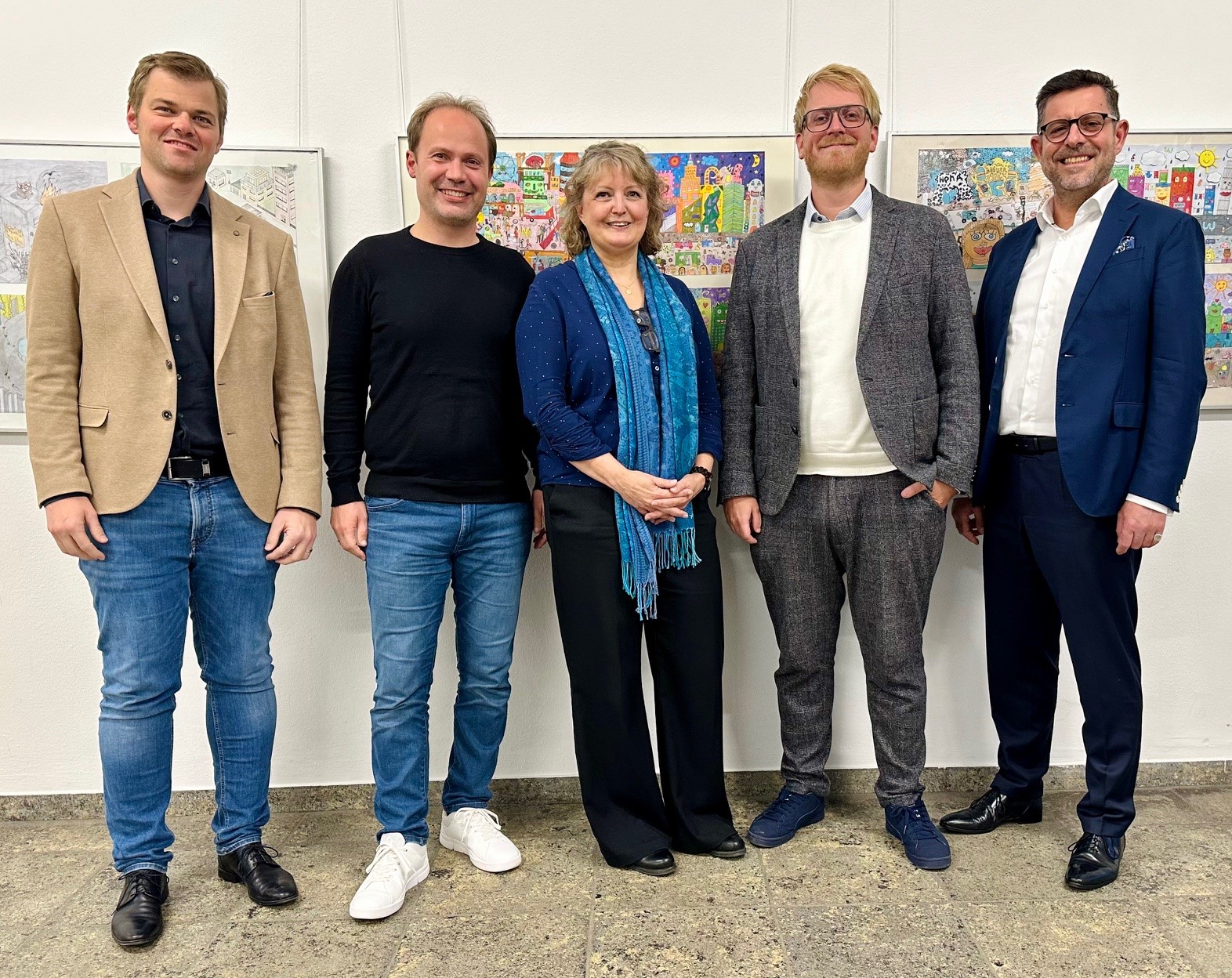 Das Foto zeigt: Christian Reinhardt, Wolfgang Lehnert, Constanze Klein, Fabian Fisseler und Jens Kleindienst. 